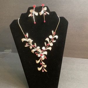 Silvertone with Ruby colored crystals Necklace Set